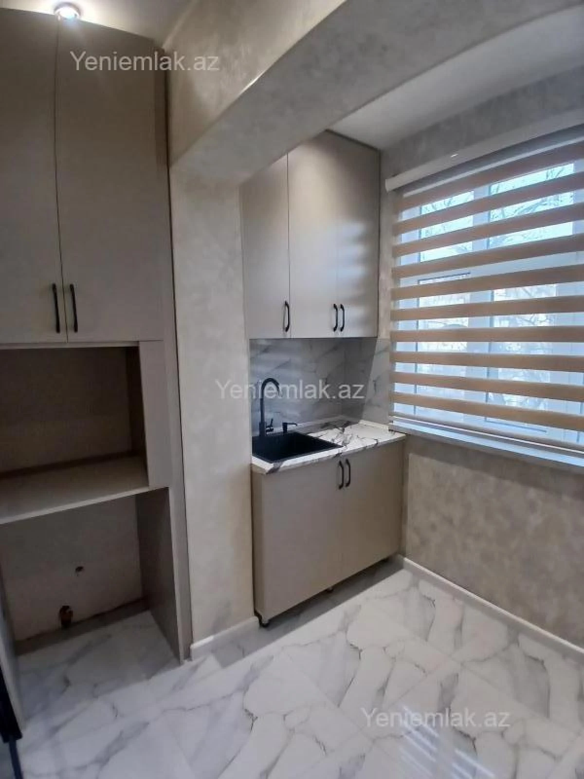Satılır 2 otaqlı köhnə tikili 45 m²