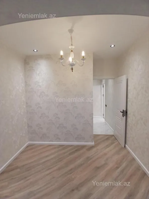 Satılır 2 otaqlı köhnə tikili 45 m²