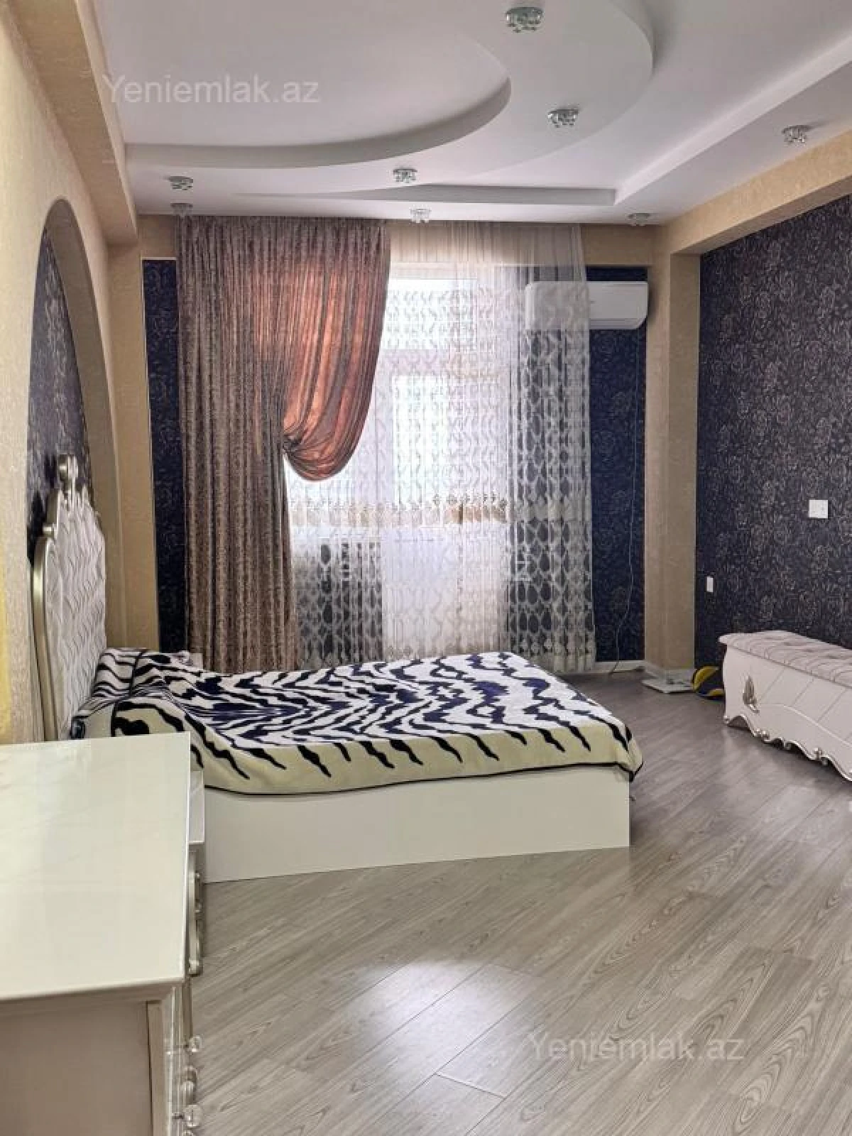 Satılır 4 otaqlı yeni tikili 155.8 m²