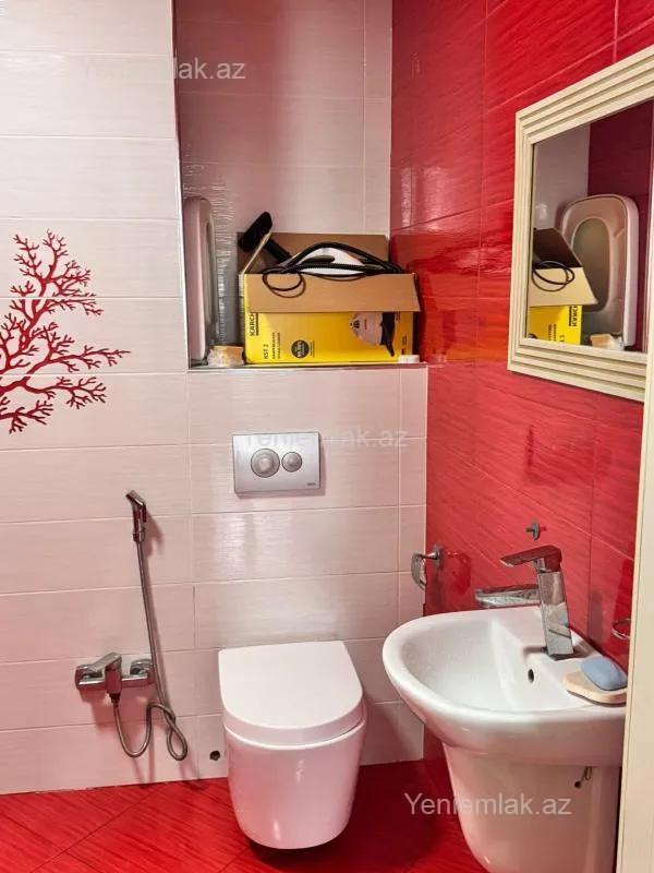 Satılır 4 otaqlı yeni tikili 155.8 m²