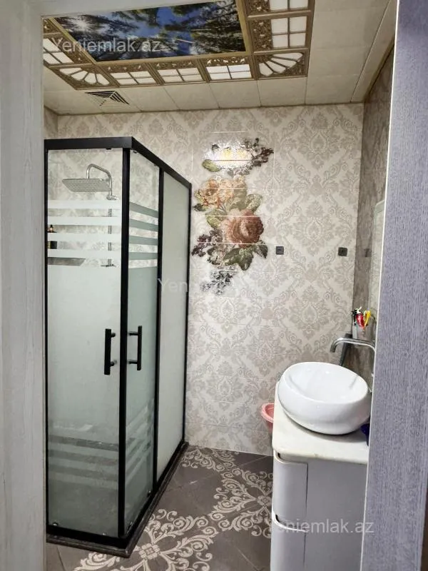 Satılır 4 otaqlı yeni tikili 155.8 m²