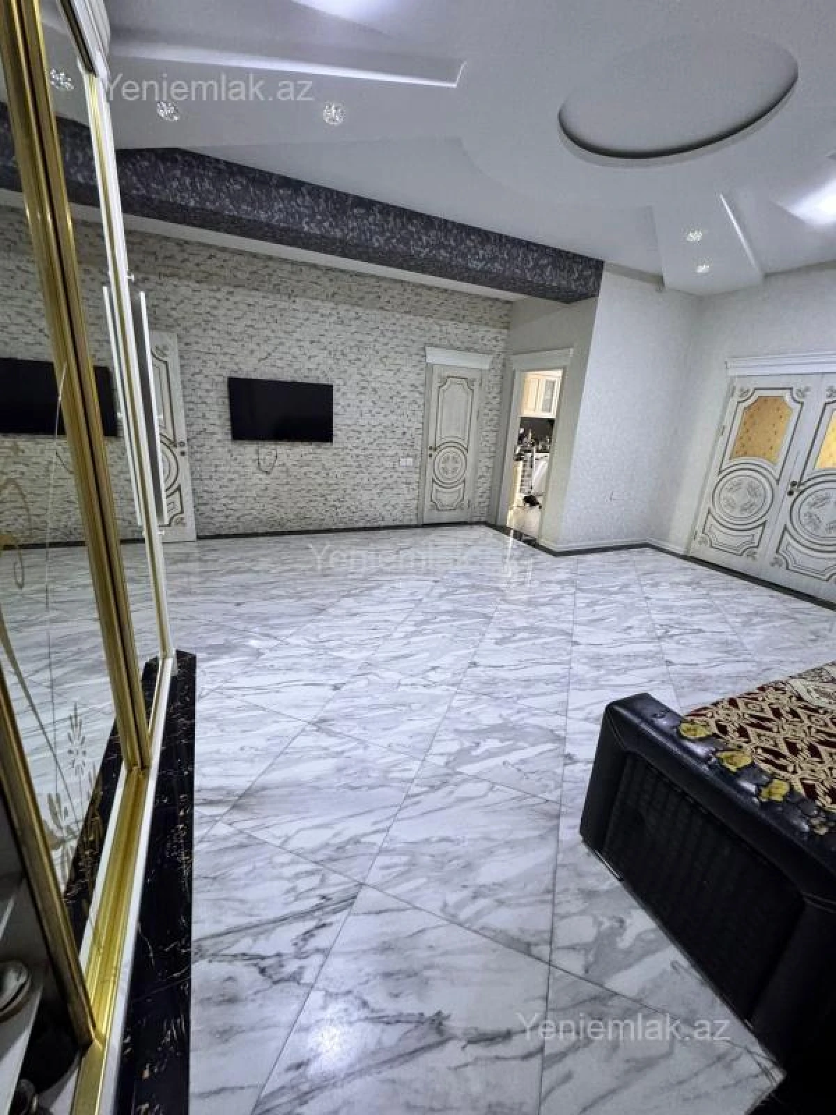 Satılır 4 otaqlı yeni tikili 155.8 m²
