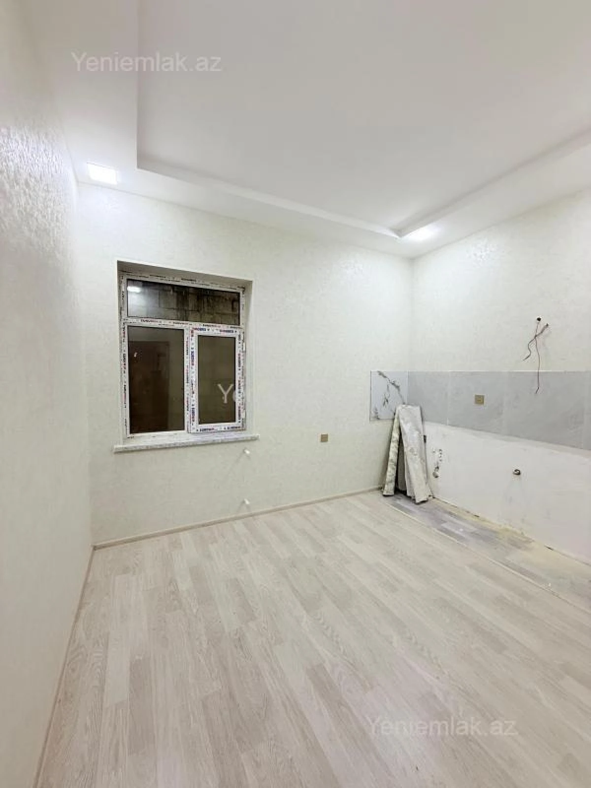 Satılır 5 otaqlı həyət evi 160 m²