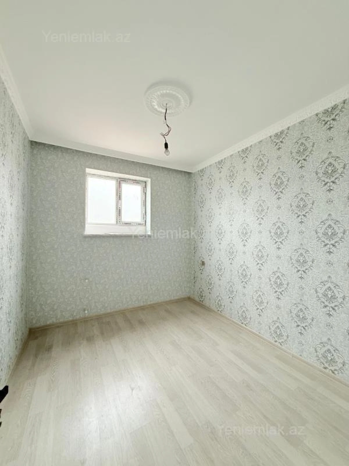 Satılır 5 otaqlı həyət evi 160 m²