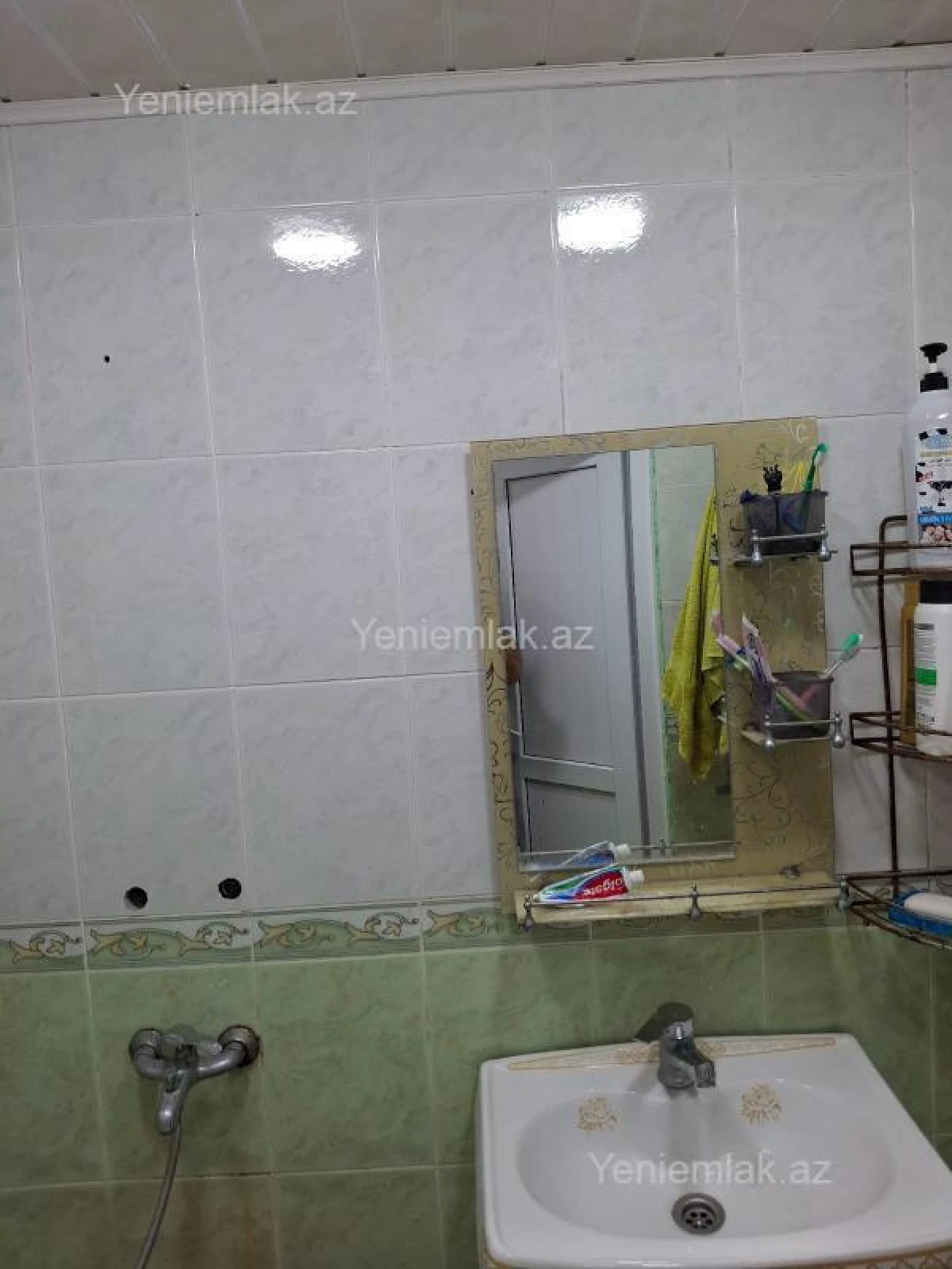 Satılır 4 otaqlı köhnə tikili 93 m²