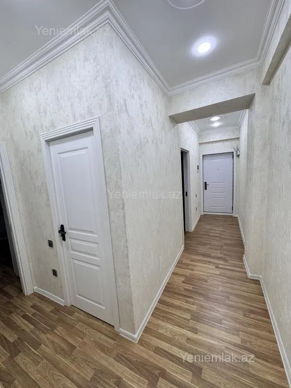 Satılır 2 otaqlı yeni tikili 64 m²