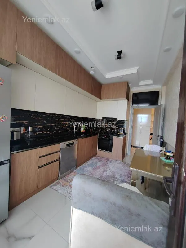 Satılır 3 otaqlı yeni tikili 116.5 m²