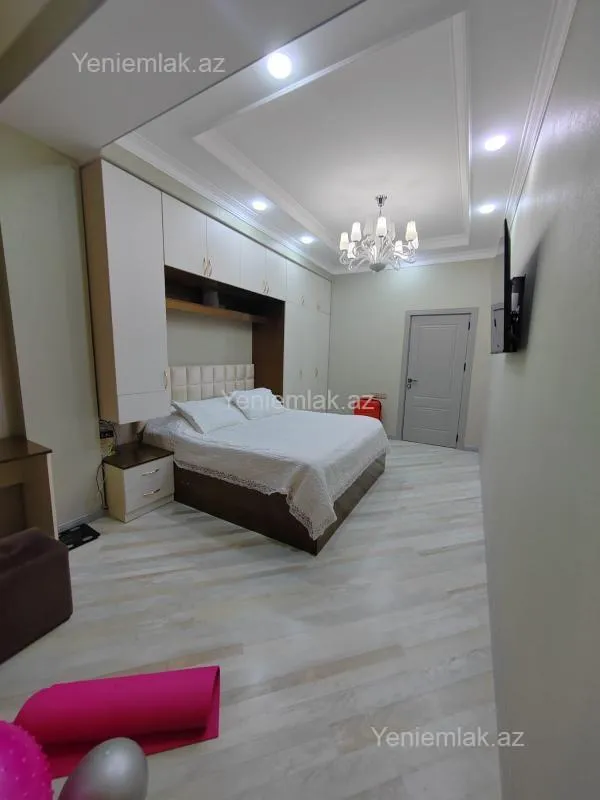 Satılır 3 otaqlı yeni tikili 116.5 m²