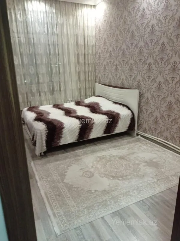 Satılır 2 otaqlı köhnə tikili 55 m²