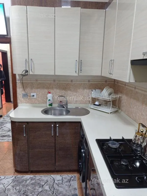 Satılır 2 otaqlı köhnə tikili 55 m²