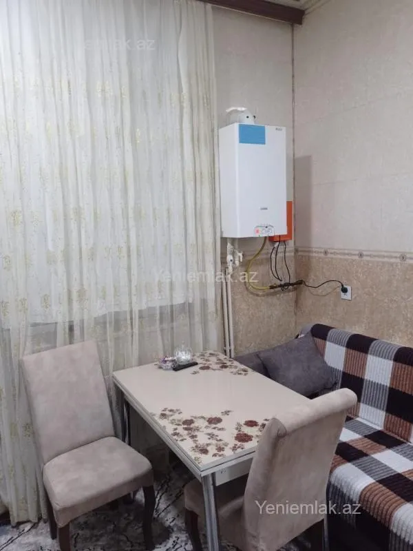 Satılır 2 otaqlı köhnə tikili 55 m²