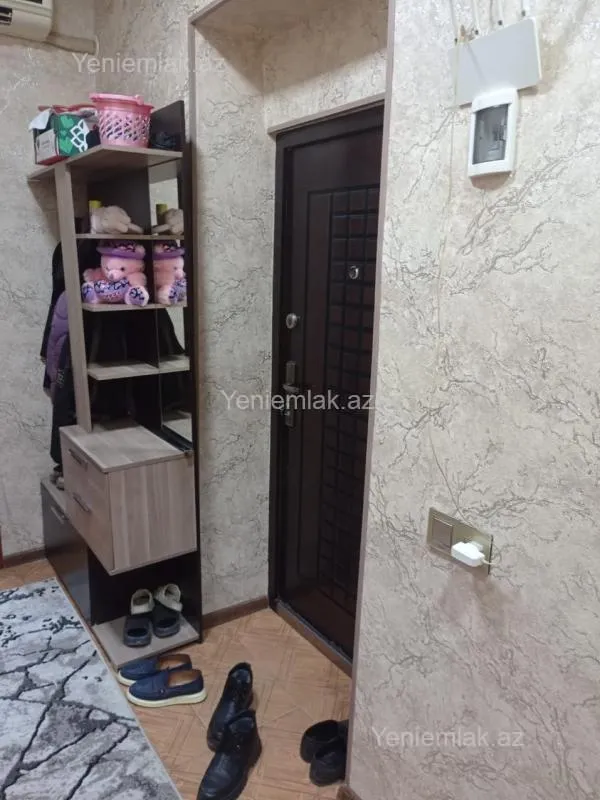 Satılır 2 otaqlı köhnə tikili 55 m²
