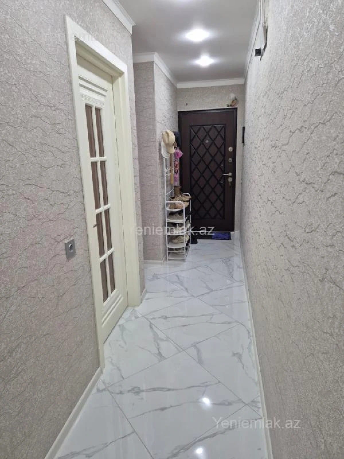 Satılır 2 otaqlı köhnə tikili 45 m²