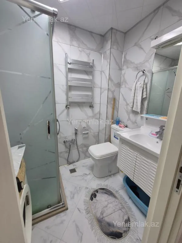 Satılır 2 otaqlı köhnə tikili 45 m²