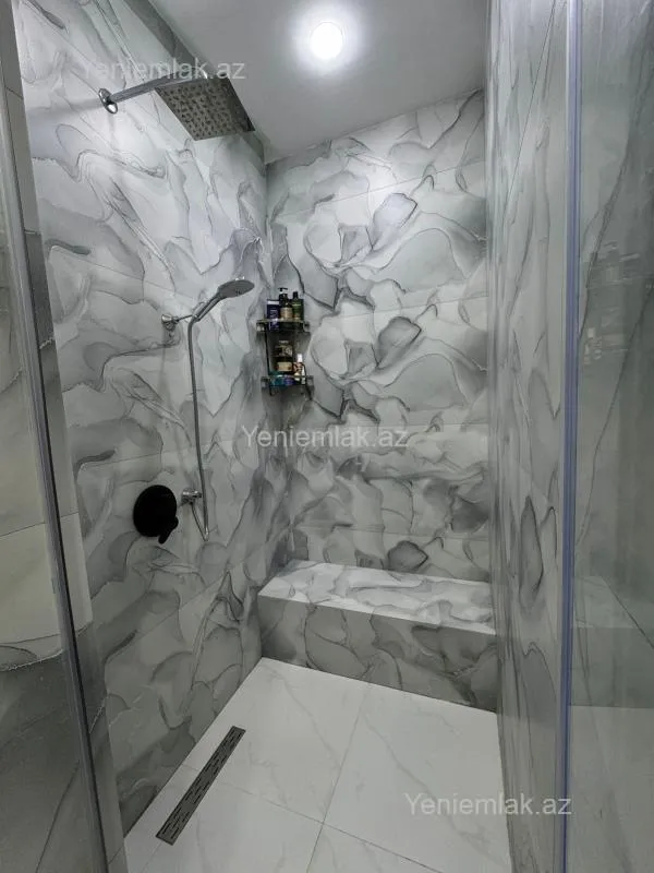 Satılır 3 otaqlı yeni tikili 115 m²