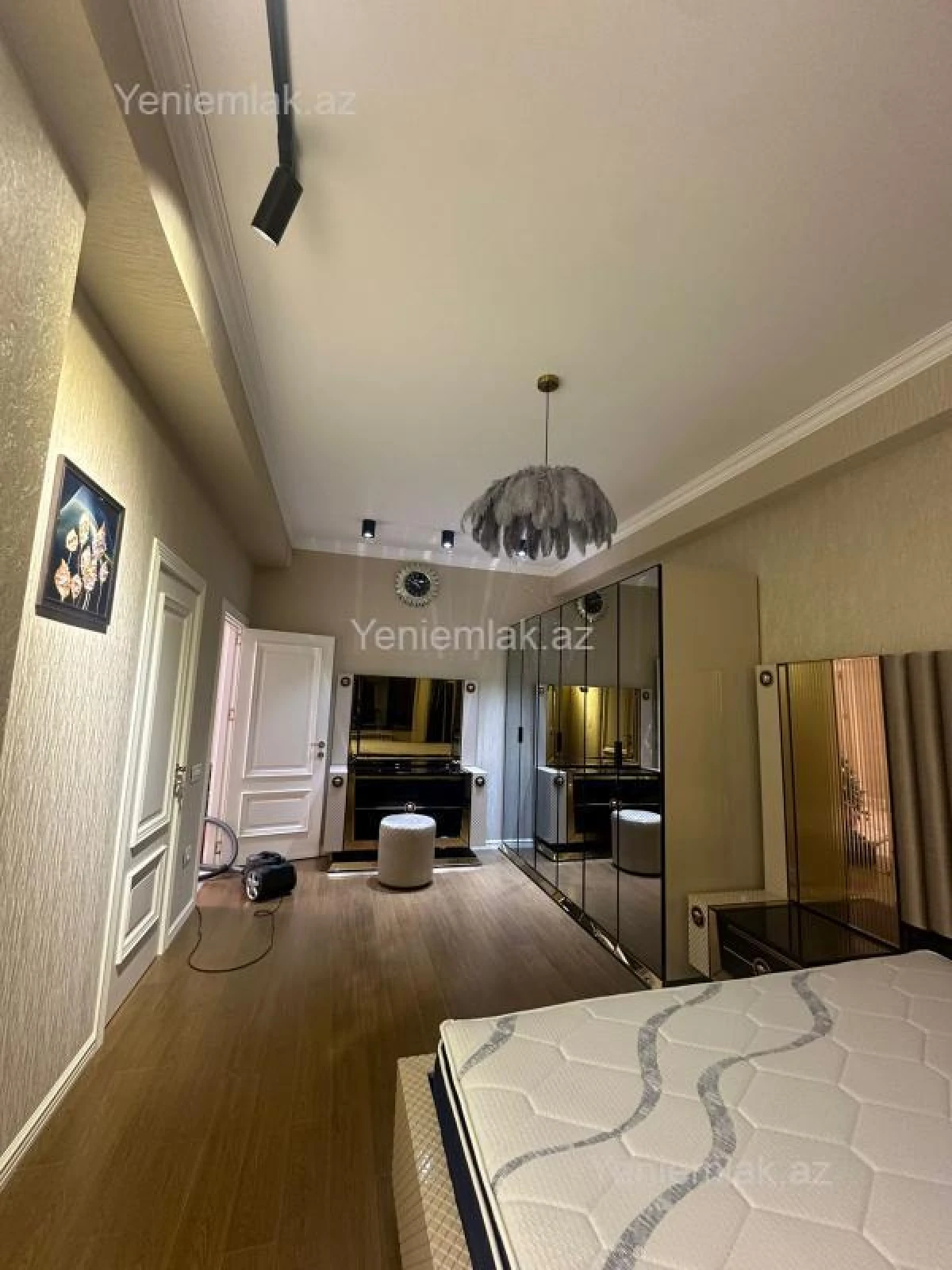 Satılır 3 otaqlı yeni tikili 115 m²
