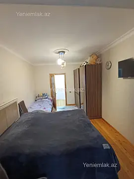 Satılır 2 otaqlı köhnə tikili 60 m²