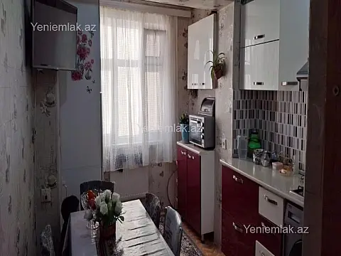 Satılır 3 otaqlı köhnə tikili 60 m²