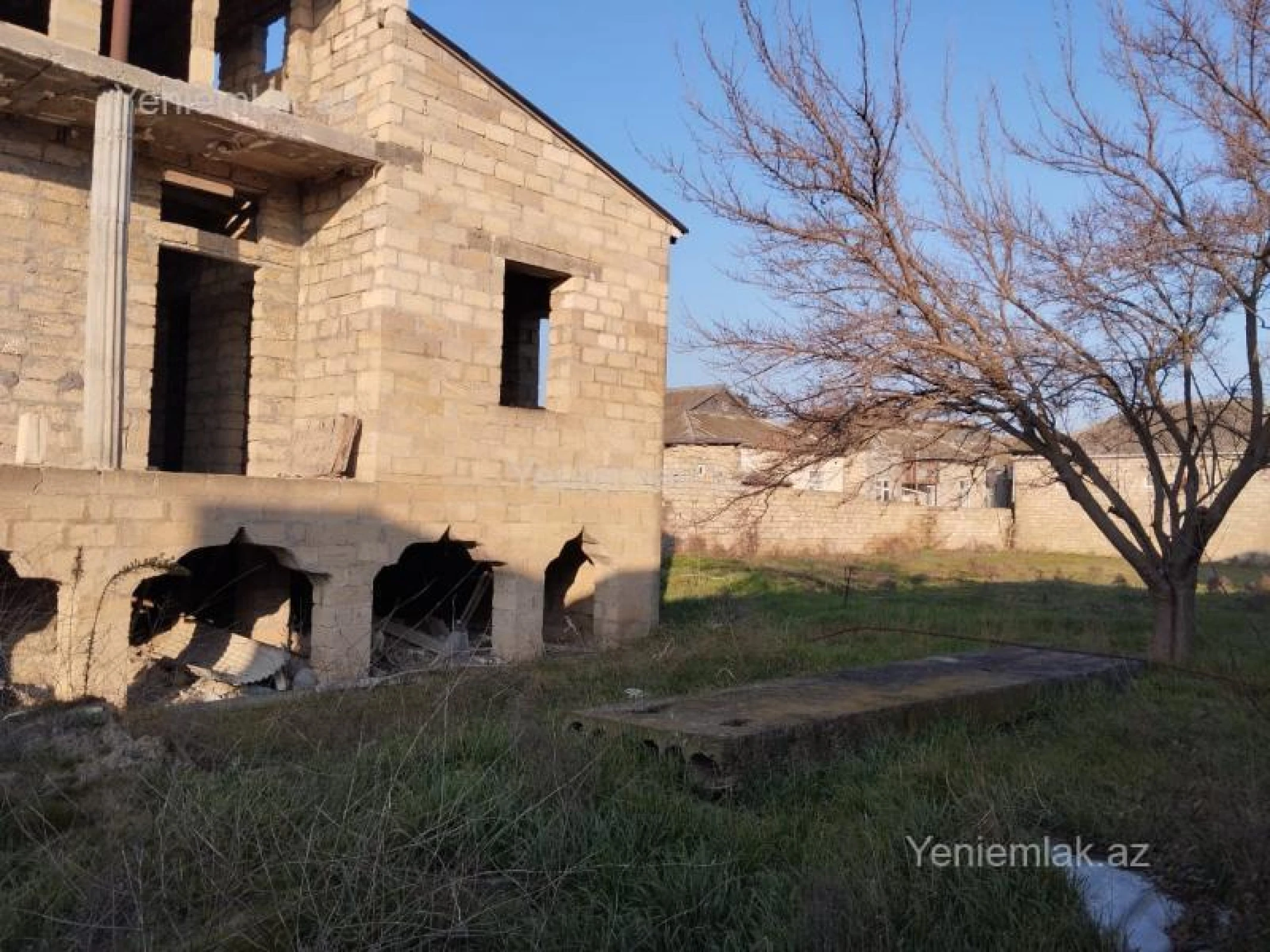 Satılır 6 otaqlı həyət evi 192 m²