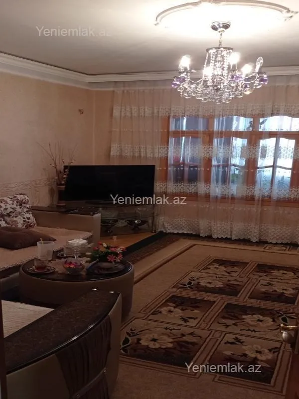 Satılır 3 otaqlı köhnə tikili 72 m²
