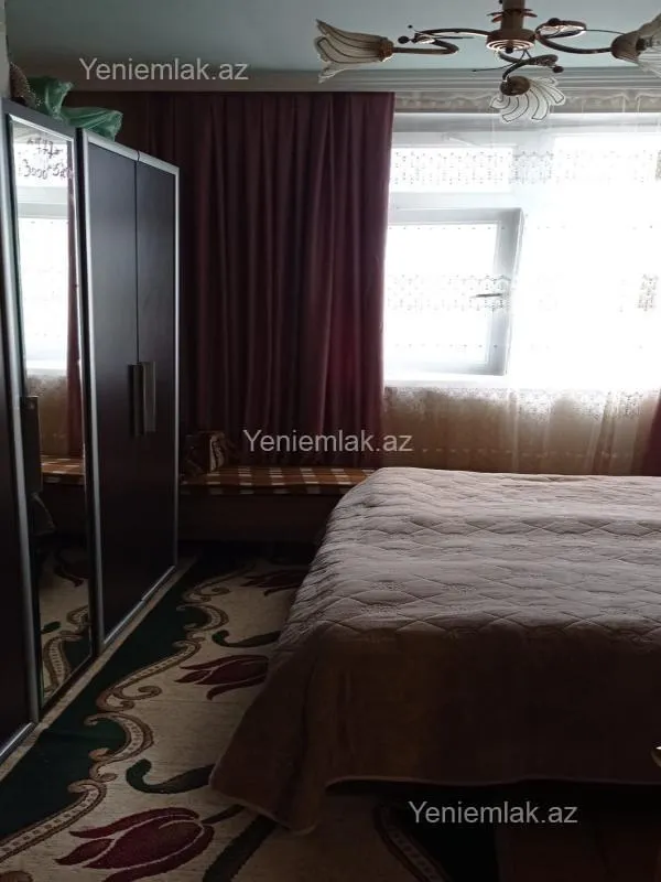 Satılır 3 otaqlı köhnə tikili 72 m²