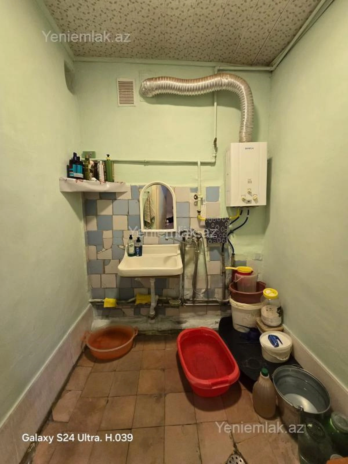 Satılır 5 otaqlı köhnə tikili 100 m²