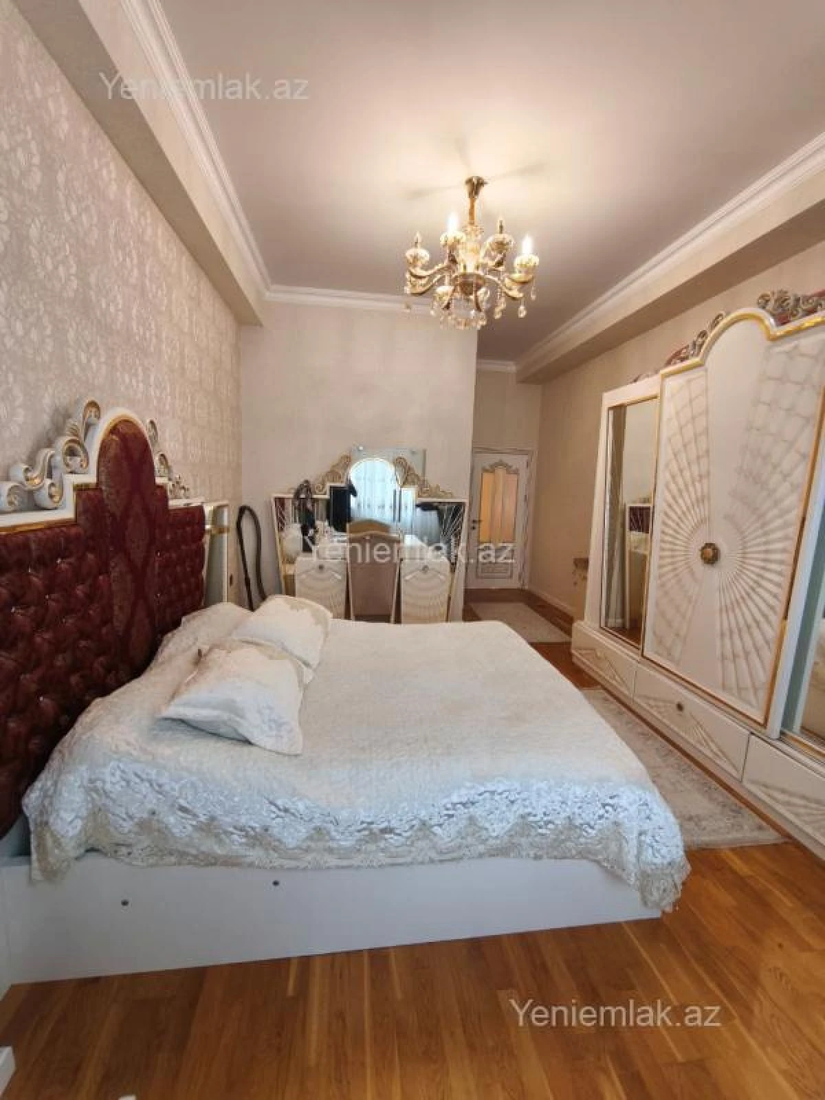 Satılır 3 otaqlı yeni tikili 120 m²