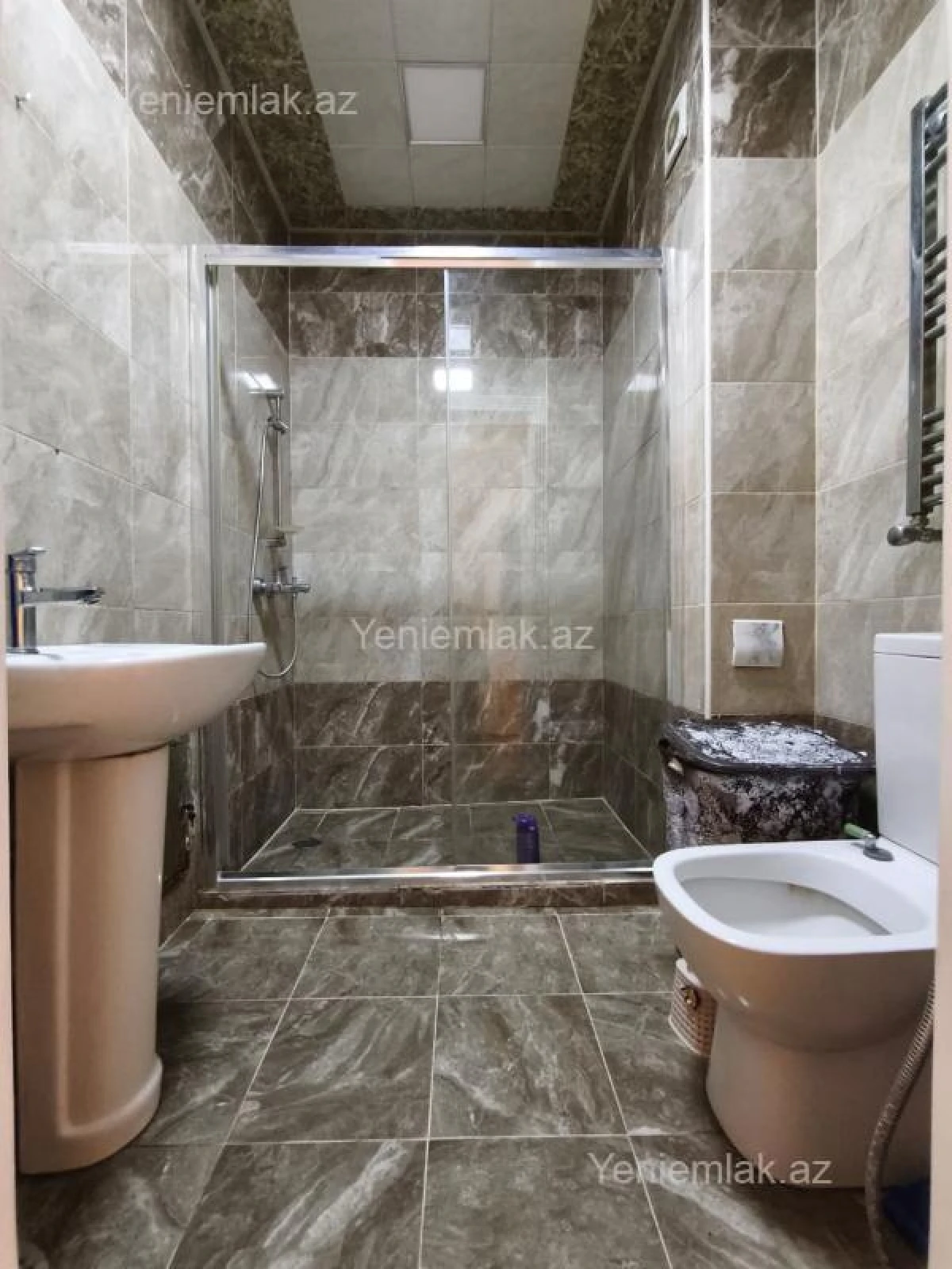 Satılır 3 otaqlı yeni tikili 120 m²