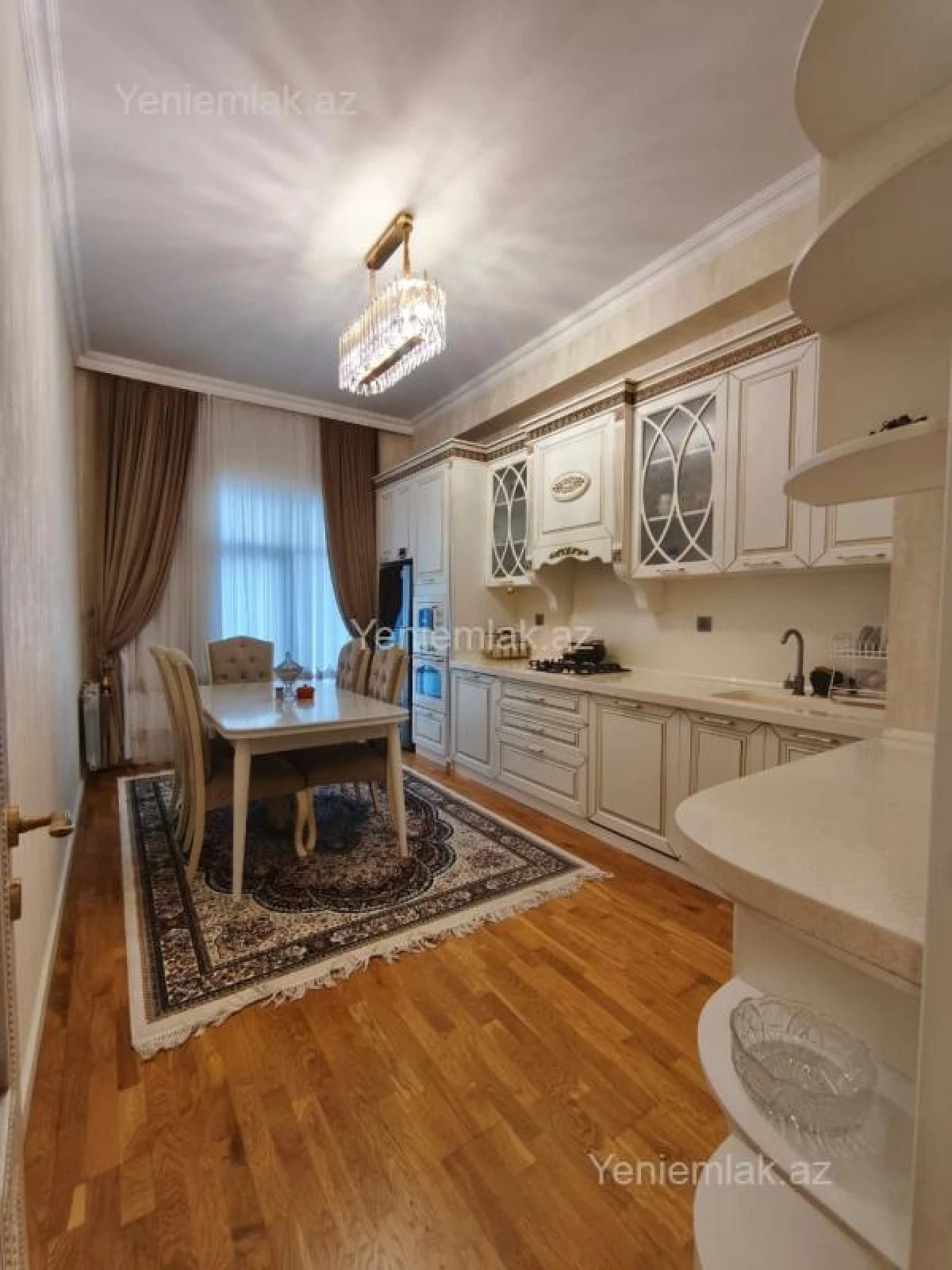 Satılır 3 otaqlı yeni tikili 120 m²