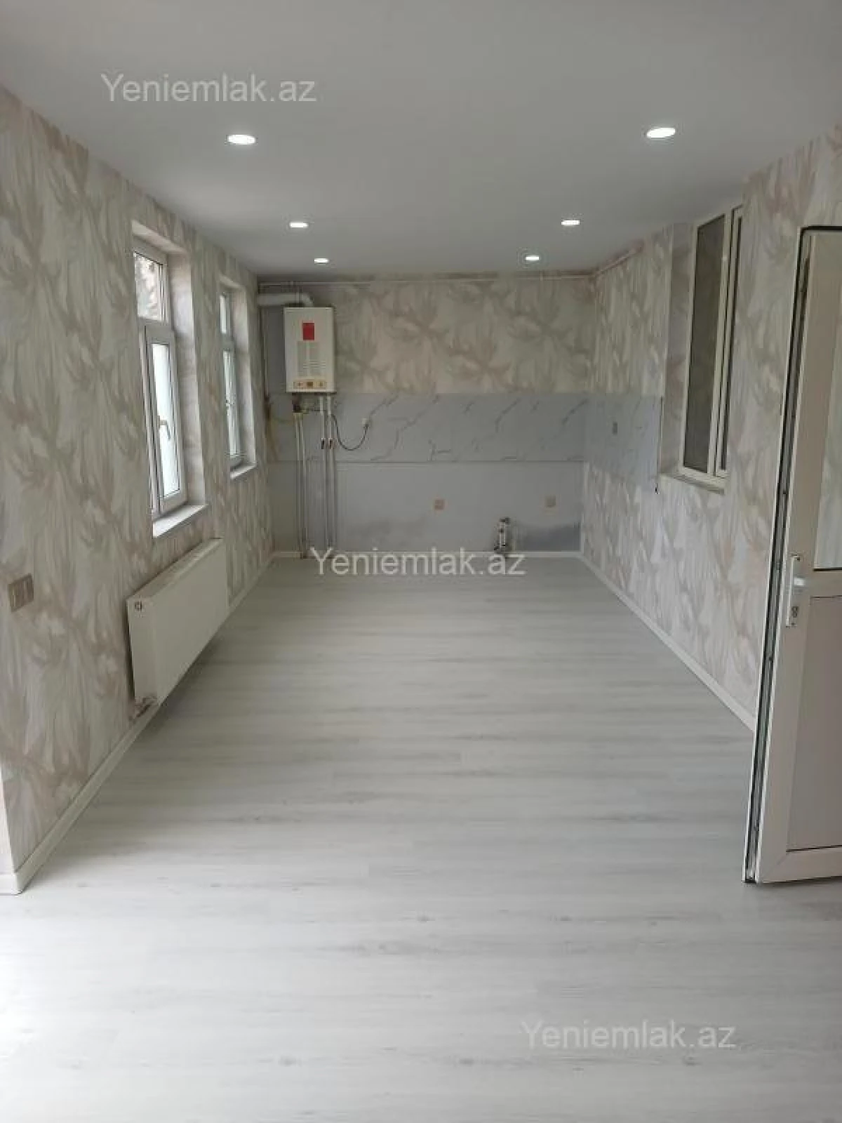 Satılır 3 otaqlı yeni tikili 60 m²