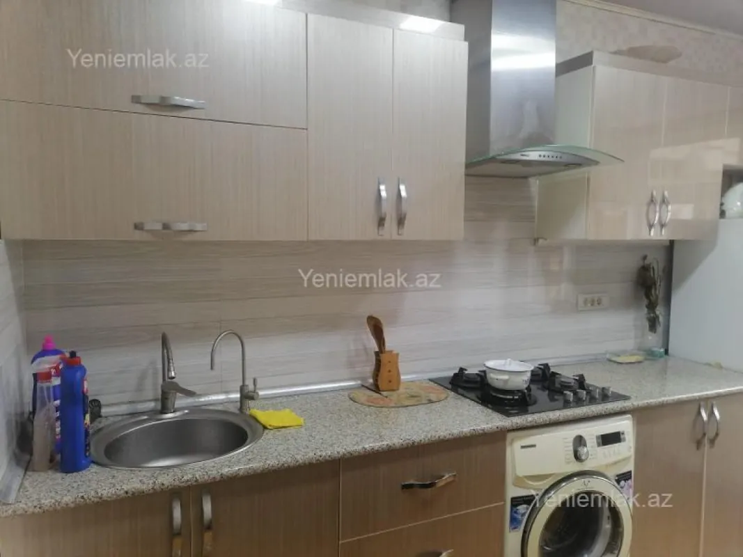 Satılır 3 otaqlı köhnə tikili 78 m²