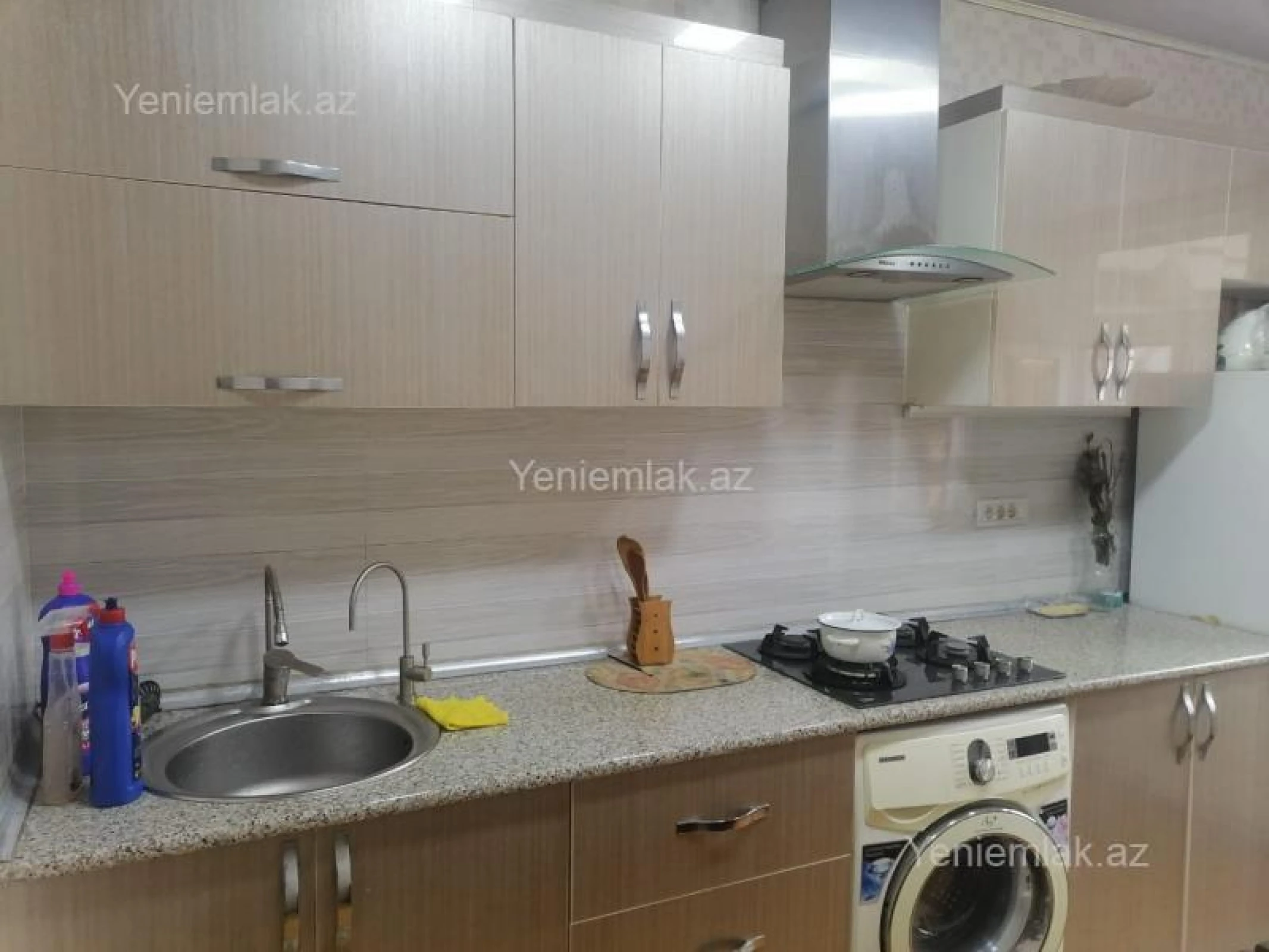 Satılır 3 otaqlı köhnə tikili 78 m²