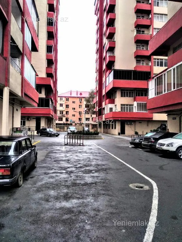 Satılır 3 otaqlı yeni tikili 135 m²