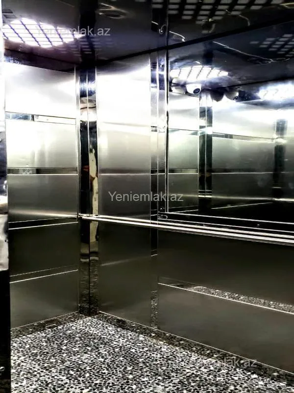 Satılır 3 otaqlı yeni tikili 135 m²