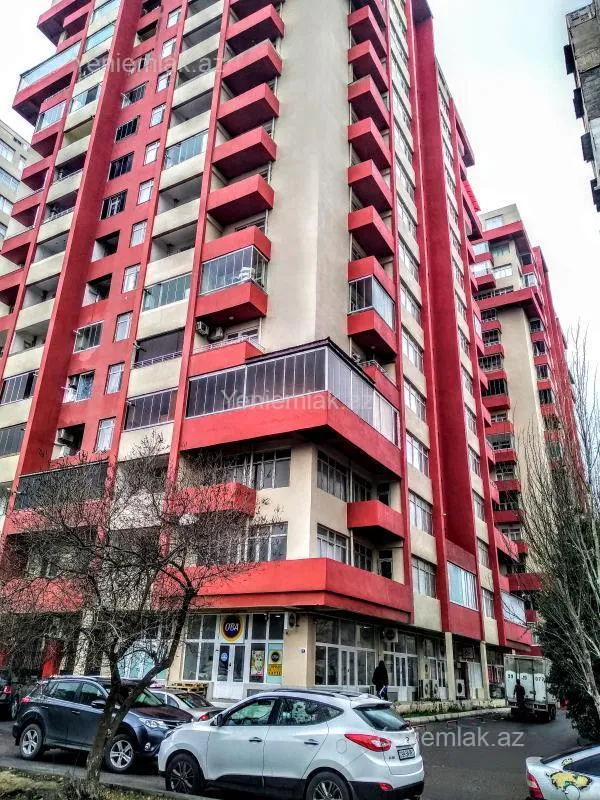 Satılır 3 otaqlı yeni tikili 135 m²