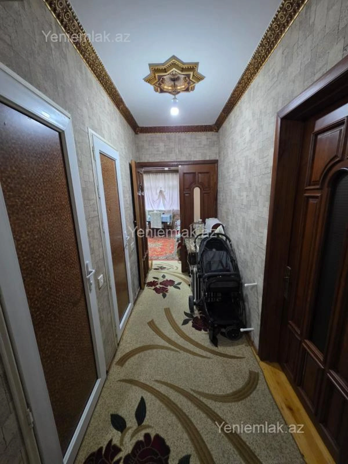 Satılır 3 otaqlı köhnə tikili 75 m²