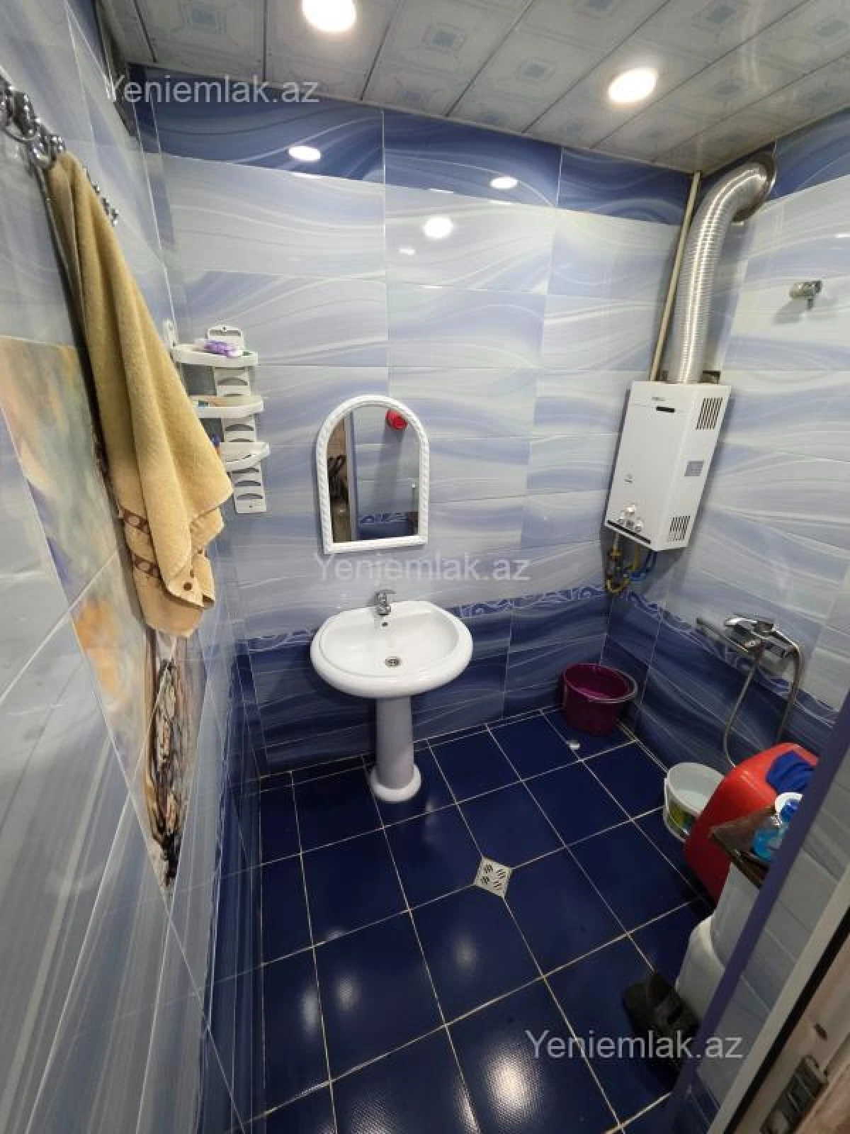 Satılır 3 otaqlı köhnə tikili 75 m²