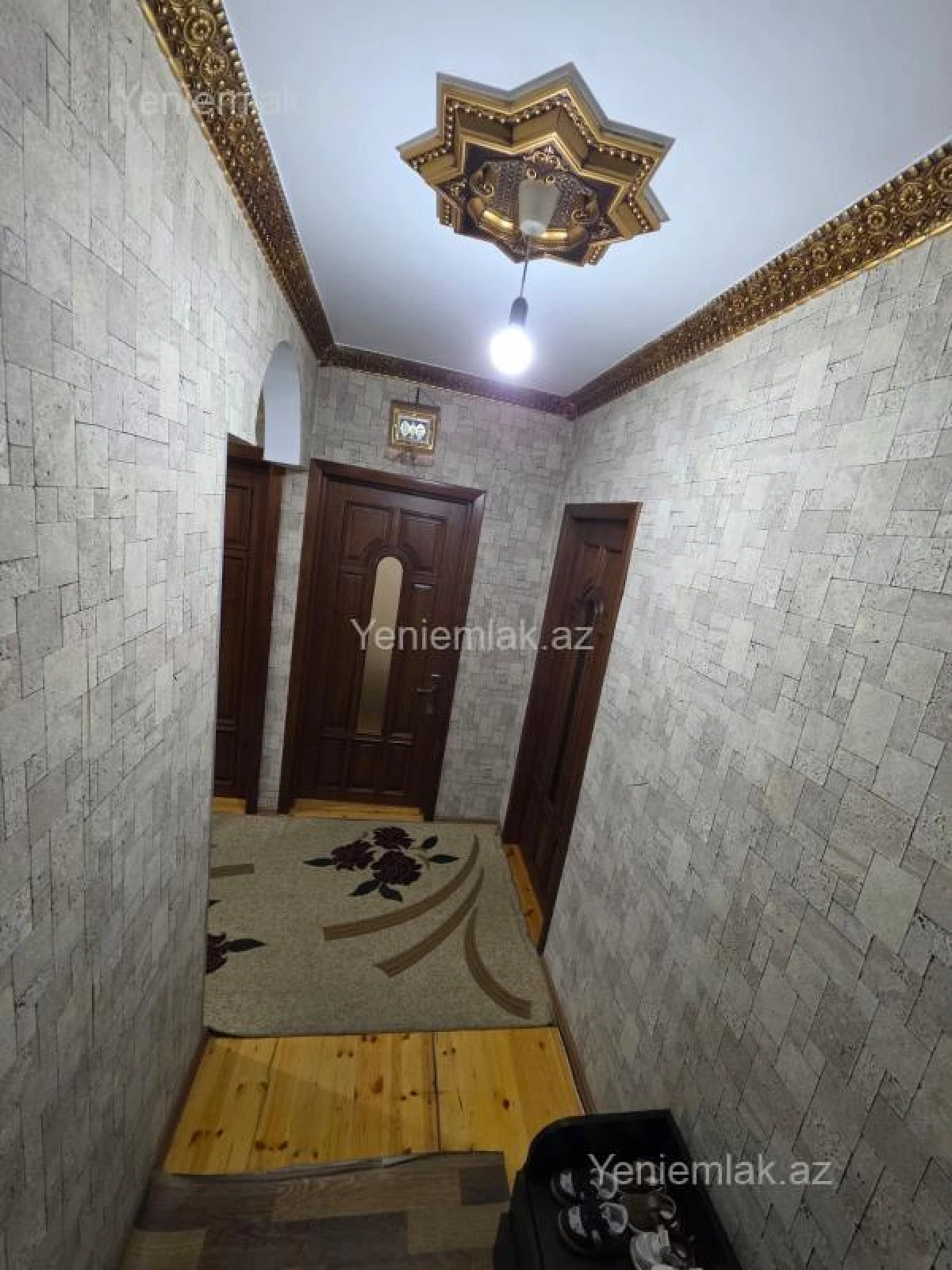 Satılır 3 otaqlı köhnə tikili 75 m²