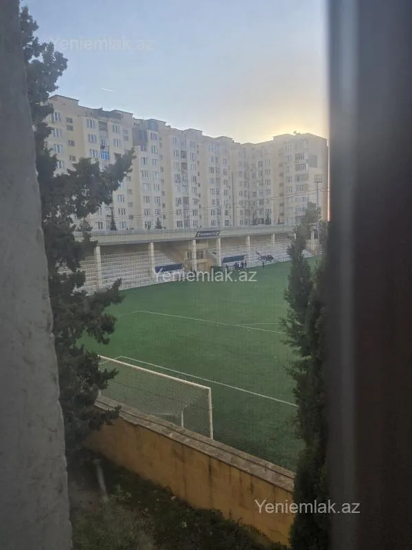 Satılır 3 otaqlı köhnə tikili 80 m²