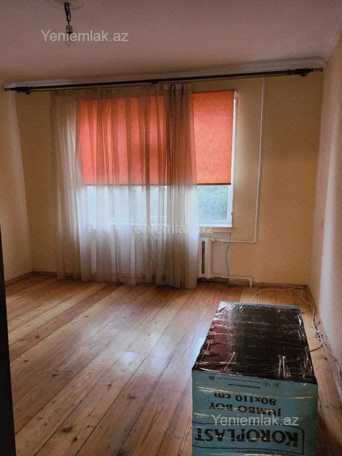 Satılır 3 otaqlı köhnə tikili 80 m²