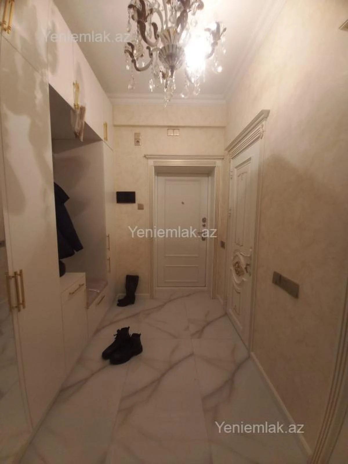 Satılır 4 otaqlı yeni tikili 128 m²