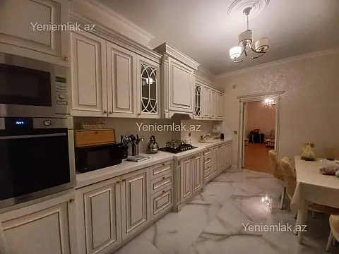 Satılır 4 otaqlı yeni tikili 128 m²