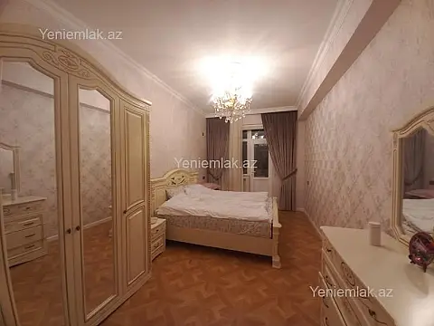 Satılır 4 otaqlı yeni tikili 128 m²