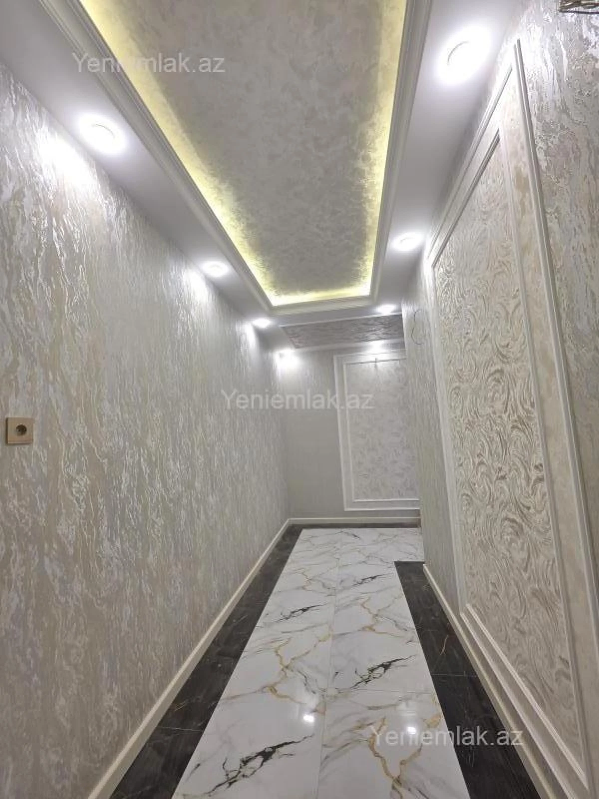 Satılır 7 otaqlı həyət evi 360 m²