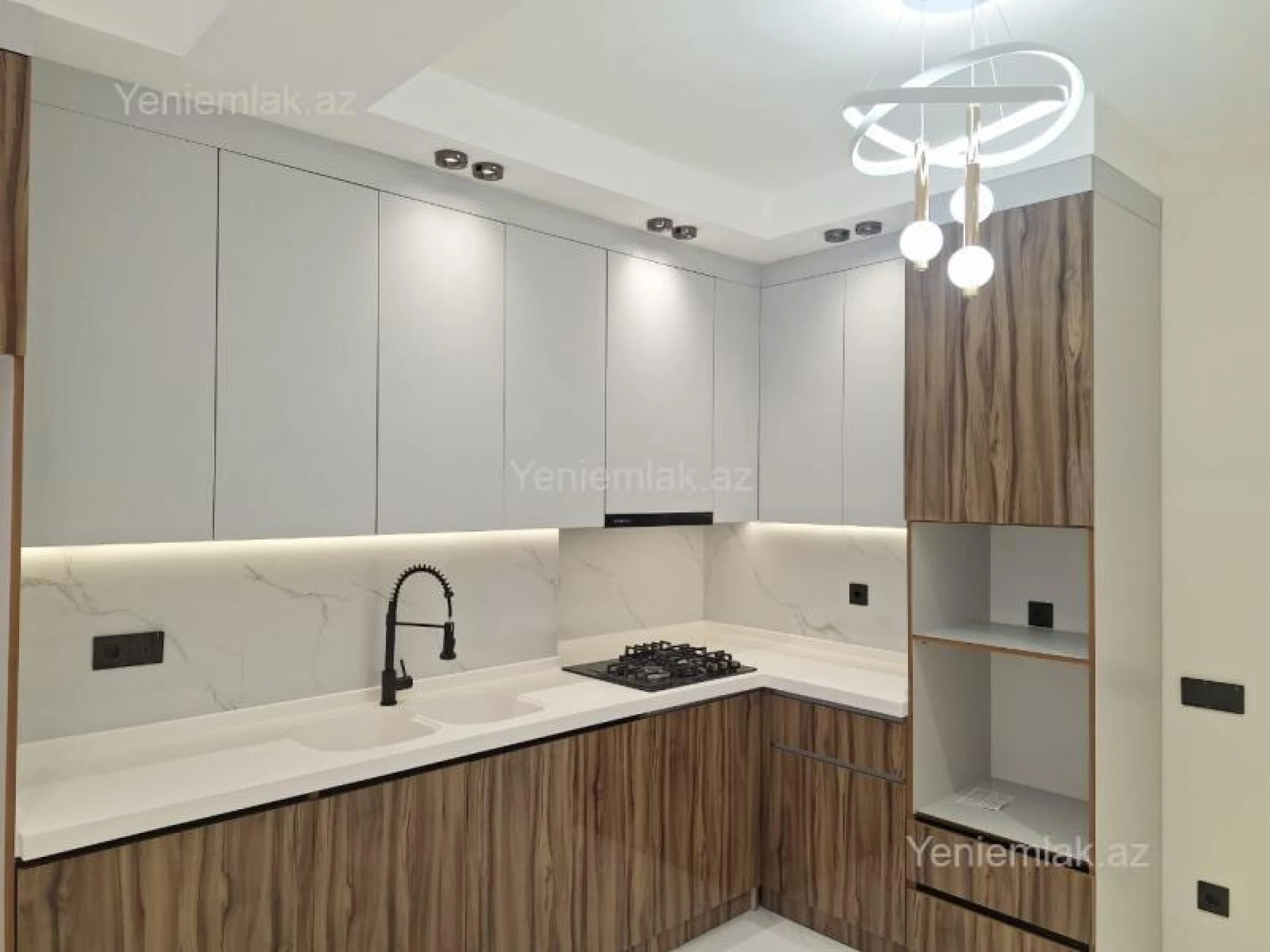 Satılır 3 otaqlı yeni tikili 100 m²