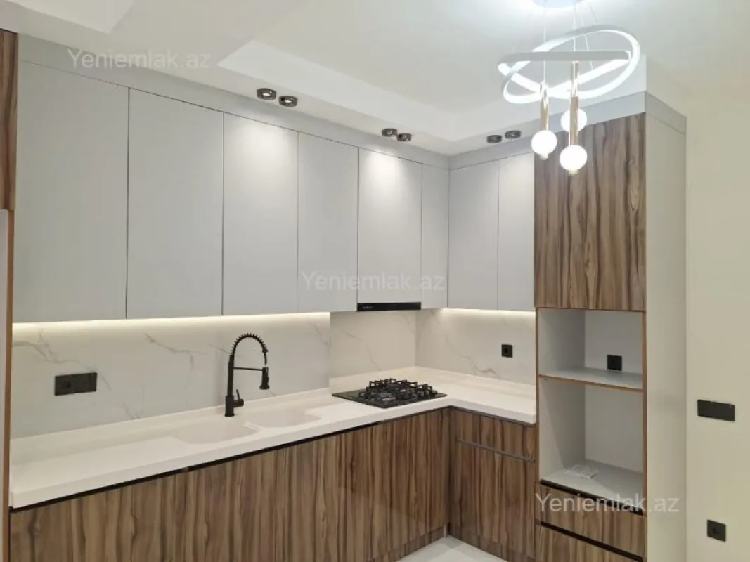 Satılır 3 otaqlı yeni tikili 100 m²