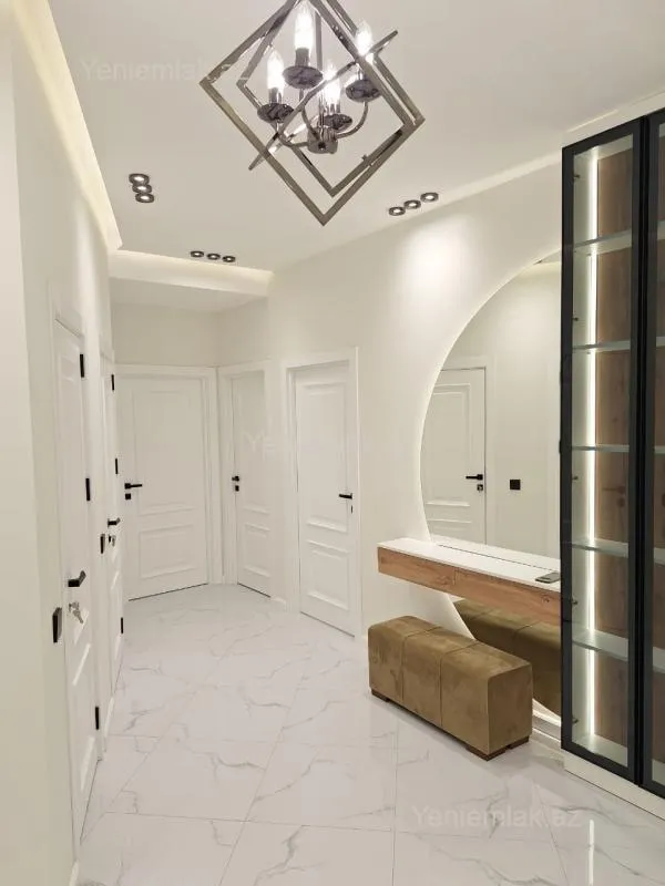 Satılır 3 otaqlı yeni tikili 100 m²