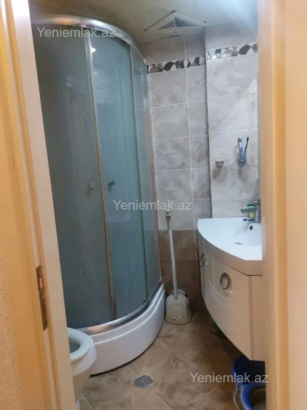 Satılır 3 otaqlı yeni tikili 85 m²