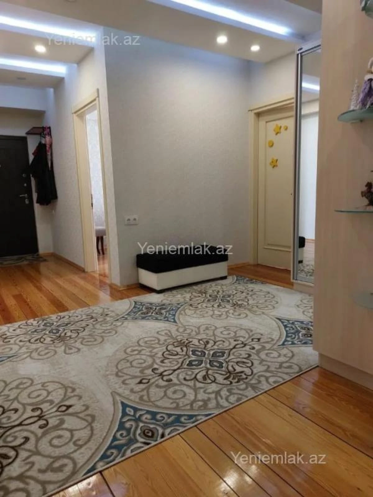 Satılır 3 otaqlı yeni tikili 85 m²