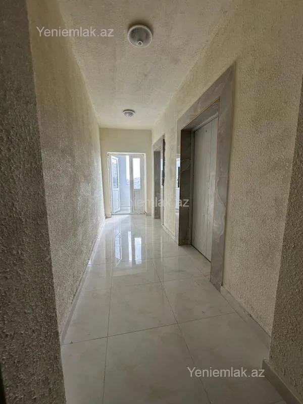Satılır 2 otaqlı yeni tikili 76 m²